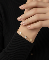 Elegant Tiny Dangle Bracelet